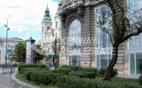 Budapest V. kerület eladó ház Felújított lakás a Belgrád rakpart legszebb épületében