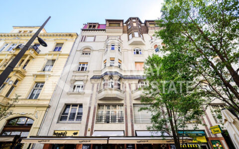 Budapest V. kerület eladó ház Kiadó luxus színvonalon felújított Október 6 utcai lakás 35