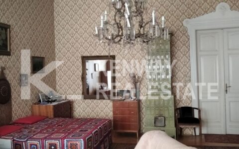 Budapest VI. kerület eladó ház Nagypolgári lakás gyönyörű házban az Ó utcában 20