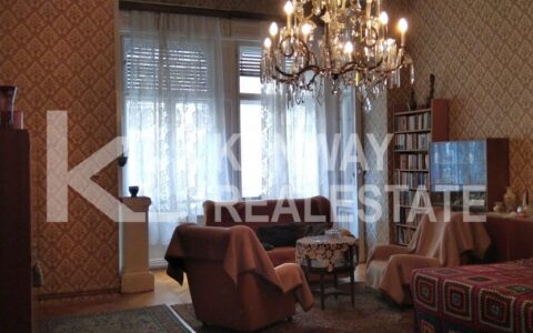 Budapest VI. kerület eladó ház Nagypolgári lakás gyönyörű házban az Ó utcában 19