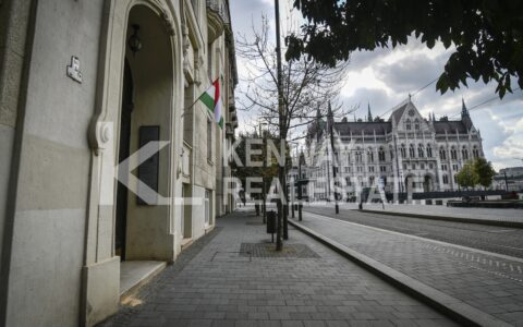 Budapest V. kerület eladó ház Kiadó lakás az V. kerület szívében, a Kossuth-téren