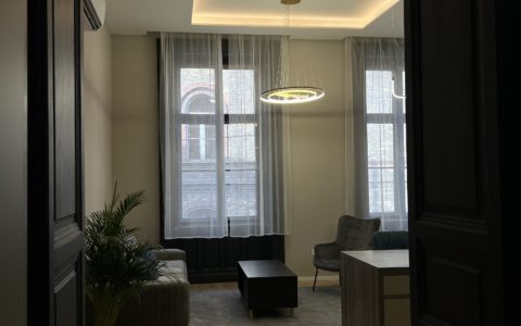 Budapest VII. kerület eladó ház Eladó felújított luxus lakás a 7.kerületi Kertész utcában 37
