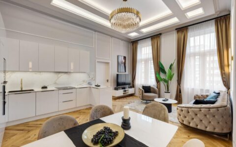 Budapest V. kerület eladó ház Eladó Luxuslakás az 5-ik kerületi Károly körúton 2
