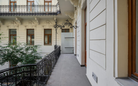 Budapest V. kerület eladó ház Eladó lakás a Garibaldi utca legszebb házában. 6