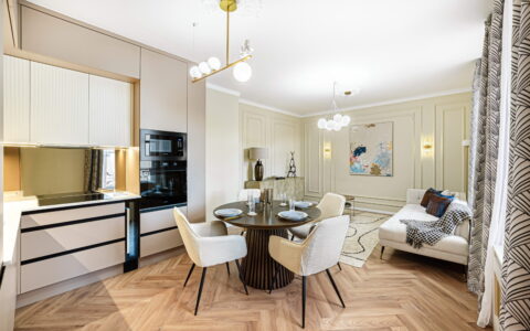 Budapest V. kerület eladó ház Eladó 106 m2, 5.-ik emeleti luxuslakás az V.-ik kerületi Szervita téren 25