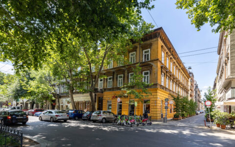 Budapest VI. kerület eladó ház Eladó 67 m2, felújított lakás a VI-ik kerületi Nagymező utcában 2
