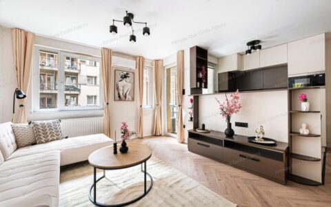 Budapest VII. kerület eladó ház Eladó felújított, 2+félszobás, 2 erkélyes lakás Zsinagógához közel 8