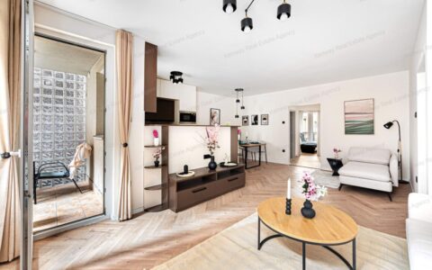 Budapest VII. kerület eladó ház Eladó felújított, 2+félszobás, 2 erkélyes lakás Zsinagógához közel 10