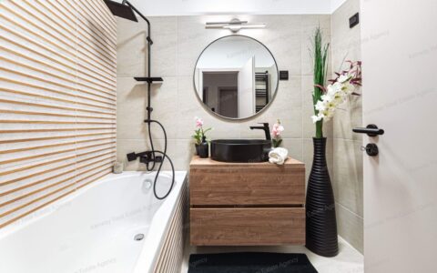 Budapest VII. kerület eladó ház Eladó felújított, 2+félszobás, 2 erkélyes lakás Zsinagógához közel 13