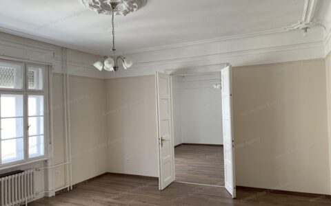 Stollár Béla utcában egy 126nm alapterülettel rendelkező felújítandó lakás eladó!