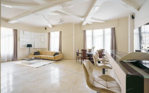 Budapest V. kerület eladó ház Eladó napfényes saroklakás a Belvárosban, a Városház utcában 4