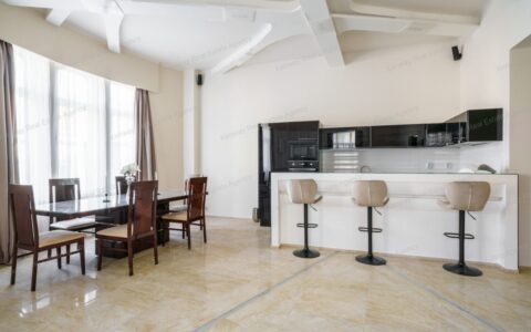 Budapest V. kerület eladó ház Eladó napfényes saroklakás a Belvárosban, a Városház utcában 11