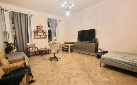 Budapest VII. kerület eladó ház VII. WESSELÉNYI UTCA 5 szobás 139nm-es étkezős téglalakás 3