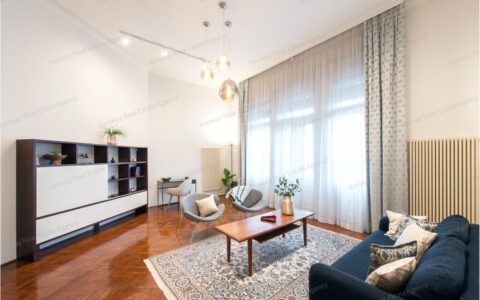 Budapest V. kerület eladó ház V. FERENCIEK TERE 86nm felújított dupla erkélyes lakás 12