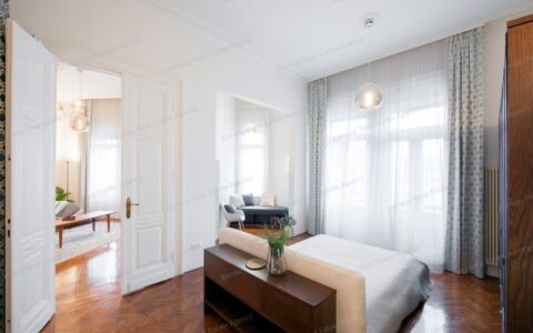 Budapest V. kerület eladó ház V. FERENCIEK TERE 86nm felújított dupla erkélyes lakás 19