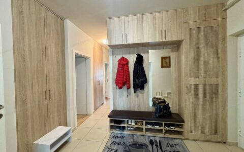 Budapest II. kerület eladó ház Zöldmálon 6 szobás, belső kétszintes, teraszos lakás garázzsal eladó! 12