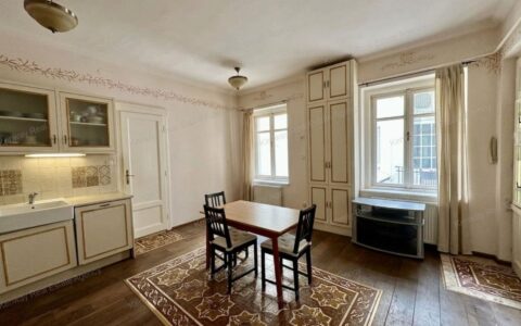 Budapest II. kerület eladó ház Eladó 4 szobás nagypolgári lakás a II. kerület egyik legkedveltebb részén, közvetlenül a Marcibányi téri közelében 3