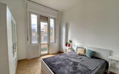 Budapest II. kerület eladó ház Polgári elegancia, 4 szobás felújított, erkélyes szaunás lakás eladó Városmajor szomszédságában. 4