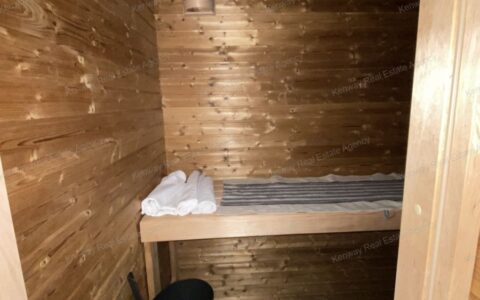 Budapest II. kerület eladó ház Polgári elegancia, 4 szobás felújított, erkélyes szaunás lakás eladó Városmajor szomszédságában. 12