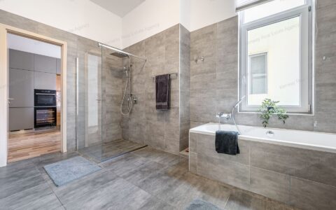 Budapest II. kerület eladó ház Felújított 125 nm-es tágas lakás eladó Rózsadomb alján, kivételes befektetési lehetőség. 9