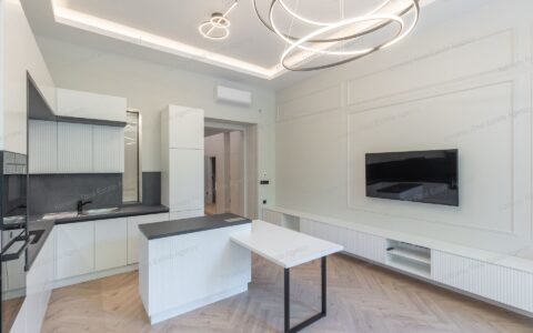 Budapest VI. kerület eladó ház ELEGÁNS, FRISSEN FELÚJÍTOTT DESIGNER LAKÁS ELADÓ AZ ANDRÁSSY ÚTON 5