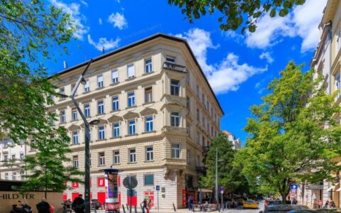 Budapest V. kerület eladó ház Eladó 3 szobás, felújított, panorámás luxus lakás az 5. kerületi Okóber 6.-a utcában 7