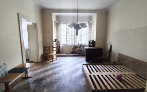 Budapest V. kerület eladó ház Eladó felújítandó polgári lakás az V. kerületben, Lechner Ödön által tervezett műemlék épületben 3