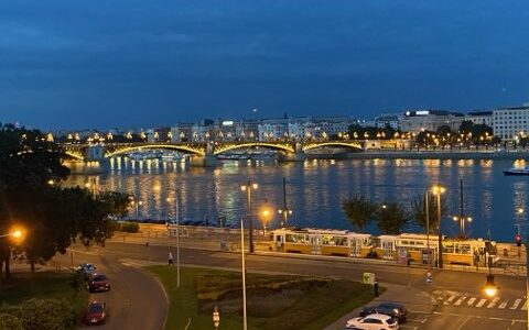 Budapest II. kerület eladó ház Örök Duna panorámás, 3 szobás luxus lakás eladó a 2. kerületi Bem József téren 13