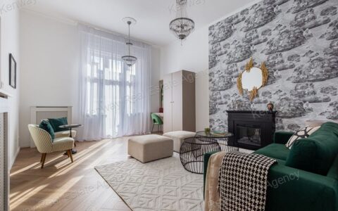Budapest VI. kerület eladó ház Eladó 85 m2, luxus szinten felújított, erkélyes lakás a VI.-ik kerületi Dessewffy utcában 2