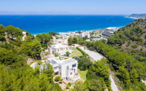 Exkluzív! Eladó felújított, tengerre néző luxus villa Rodoszon