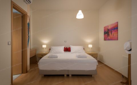  eladó ház Exkluzív! Eladó felújított, tengerre néző luxus villa Rodoszon 2