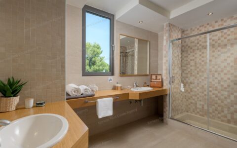  eladó ház Exkluzív! Eladó felújított, tengerre néző luxus villa Rodoszon 13