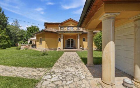 Római parton luxus ingatlan eladó!
