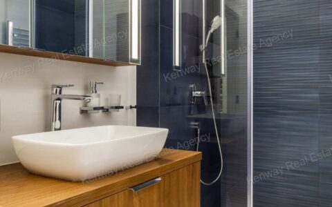  eladó ház Eladó felújított 3 szobás  luxuslakás a Dorottya palazzoban 16