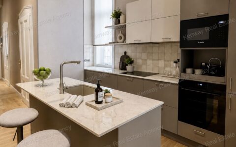  eladó ház Eladó felújított 3 szobás luxus lakás az 5. kerületi Haris közben 5