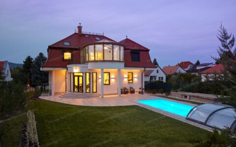 BOUTIQUE VILLA KAMARAERDŐ – IDŐTLEN ELEGANCIA, MODERN LUXUS