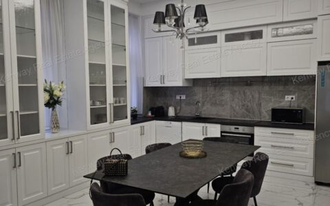  eladó ház Apartment for rent with 4 bedroom near Parlaiment in District V. 3