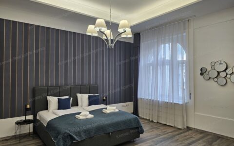  eladó ház Apartment for rent with 4 bedroom near Parlaiment in District V. 11