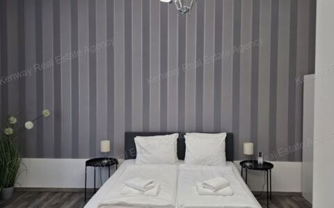  eladó ház Apartment for rent with 4 bedroom near Parlaiment in District V. 17