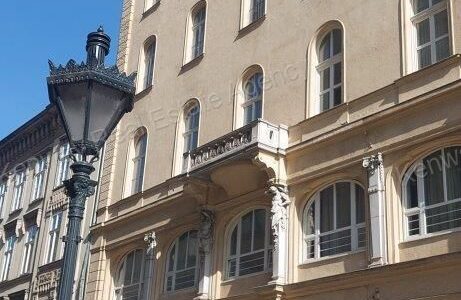 Apartment for sale in district 5, Sas street