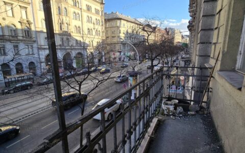  eladó ház Ne hagyja ki! Teljesen felújítandó saját elképzésre kialakítható lakás az Erzsebet körúton! 13